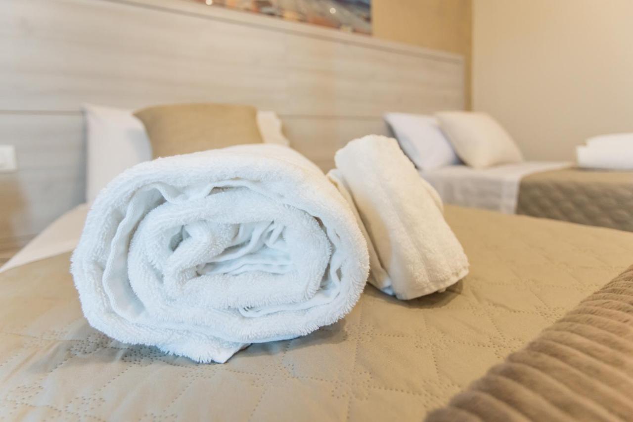 Oasi Perla Del Mare Rooms Aci Castello Eksteriør bilde