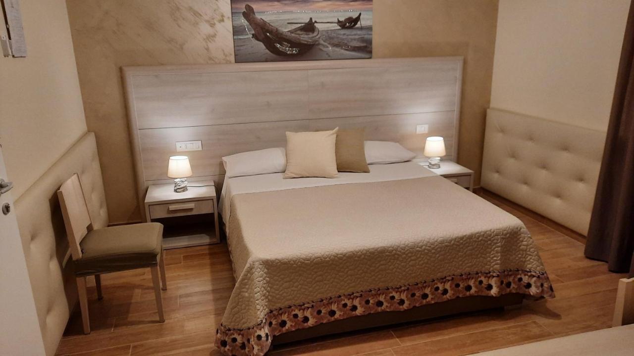 Oasi Perla Del Mare Rooms Aci Castello Eksteriør bilde