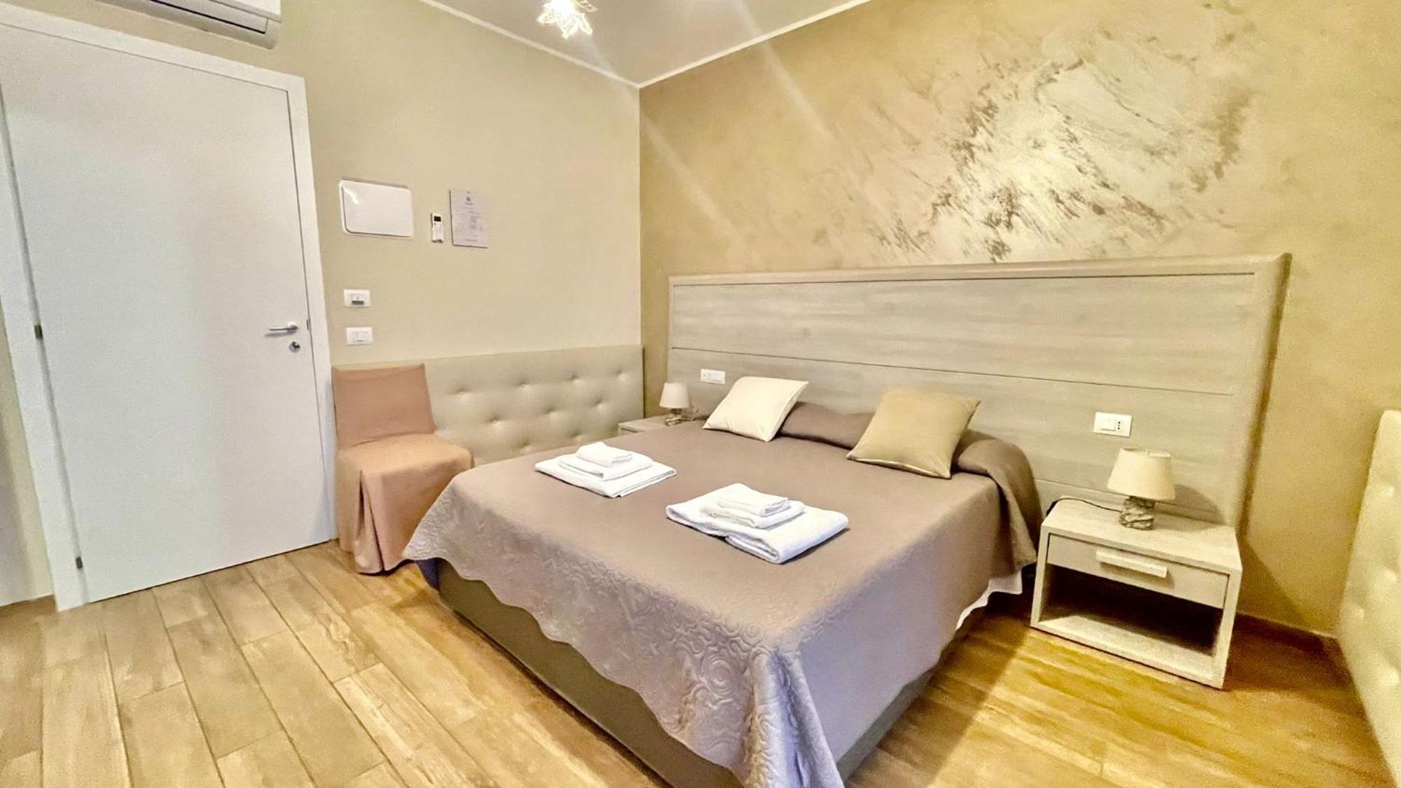 Oasi Perla Del Mare Rooms Aci Castello Eksteriør bilde